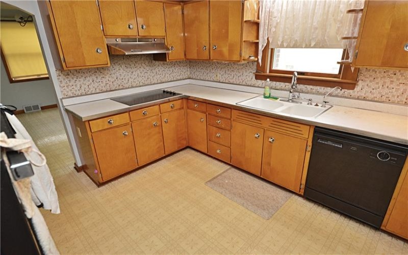 709 Brinkerton Rd, Greensburg, 15601, 3 Bedroom Bedrooms, ,1.1 BathroomBathrooms,Residential,For Sale,Brinkerton Rd,1765958