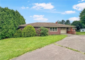 4101 Glades Pike, Somerset, 15501, 3 Bedrooms Bedrooms, 6 Rooms Rooms,2 BathroomsBathrooms,Residential,For Sale,Glades Pike,1765966 4101 Glades Pike, Somerset, 15501, 3 Bedrooms Bedrooms, 6 Rooms Rooms,2 BathroomsBathrooms,Residential,For Sale,Glades Pike,1765966