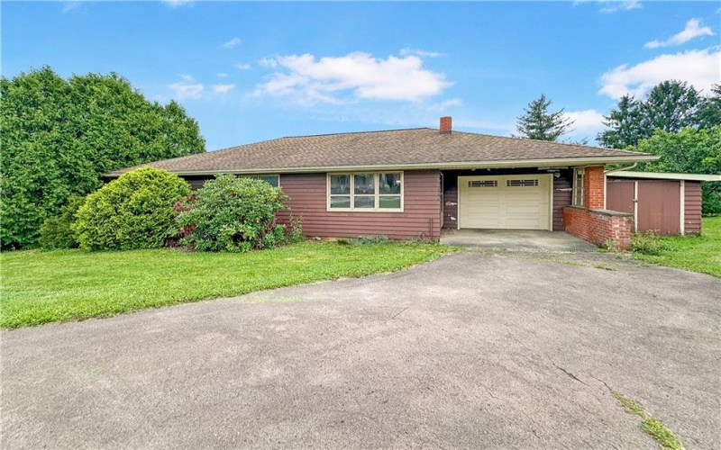 4101 Glades Pike, Somerset, 15501, 3 Bedrooms Bedrooms, 6 Rooms Rooms,2 BathroomsBathrooms,Residential,For Sale,Glades Pike,1765966