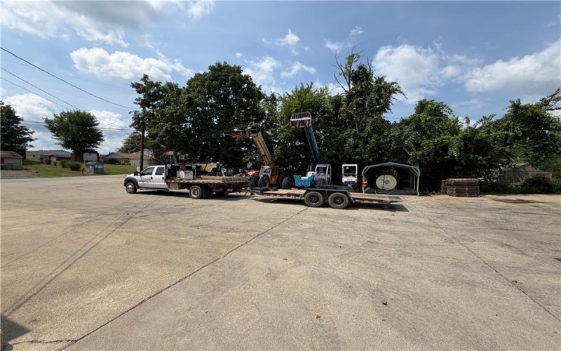 515 S Eighty Eight Rd, Carmichaels, 15320, ,Commercial-industrial-business,For Sale,S Eighty Eight Rd,1767365