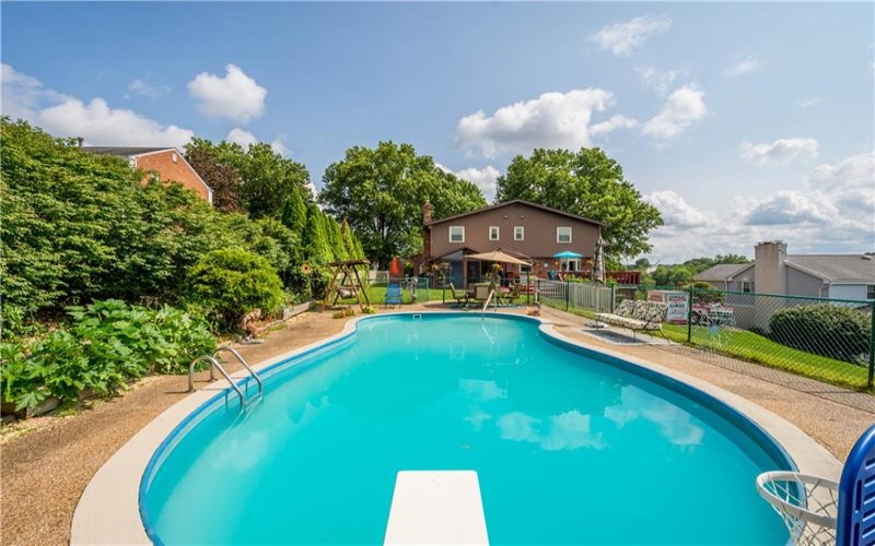 190 Delaware Trl, Venetia, 15367, 4 Bedrooms Bedrooms, 12 Rooms Rooms,2.1 BathroomsBathrooms,Residential,For Sale,Delaware Trl,1767378