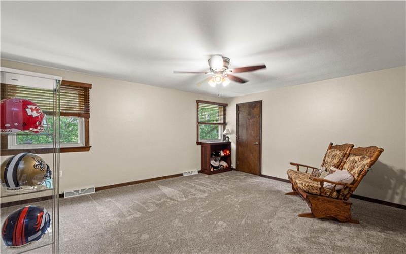 190 Delaware Trl, Venetia, 15367, 4 Bedrooms Bedrooms, 12 Rooms Rooms,2.1 BathroomsBathrooms,Residential,For Sale,Delaware Trl,1767378