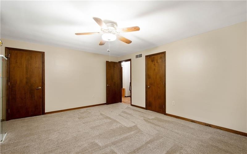 190 Delaware Trl, Venetia, 15367, 4 Bedrooms Bedrooms, 12 Rooms Rooms,2.1 BathroomsBathrooms,Residential,For Sale,Delaware Trl,1767378