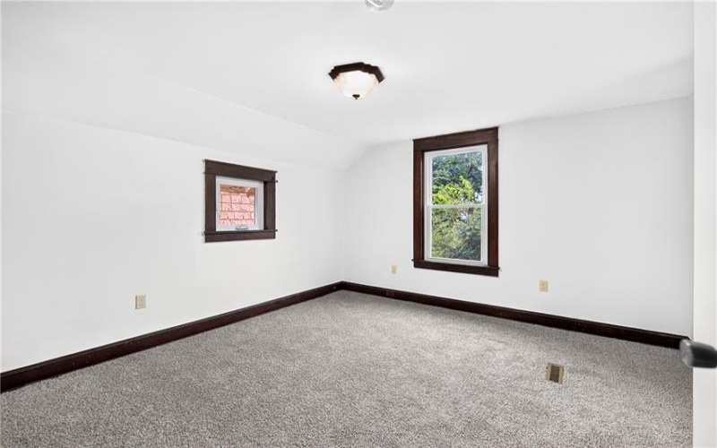 609 7th St, Charleroi, 15022, 3 Bedrooms Bedrooms, 8 Rooms Rooms,2 BathroomsBathrooms,Residential,For Sale,7th St,1765988