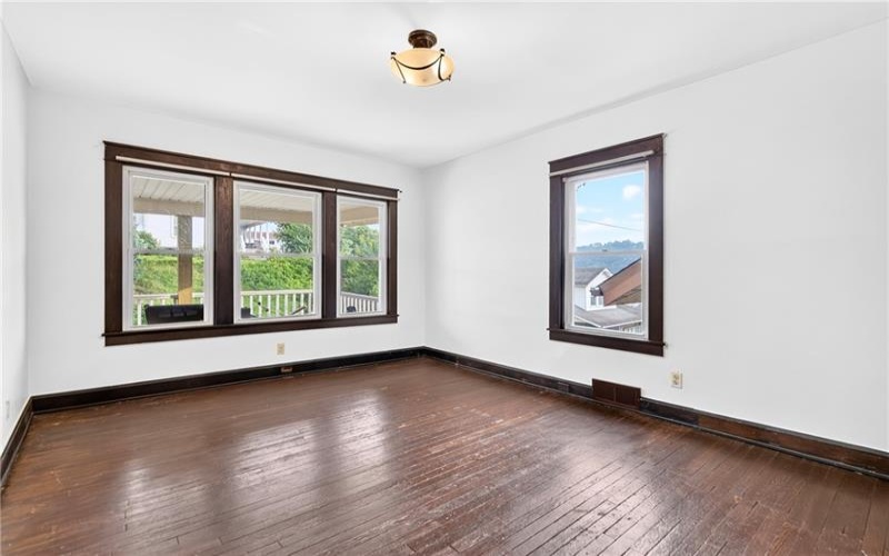 609 7th St, Charleroi, 15022, 3 Bedrooms Bedrooms, 8 Rooms Rooms,2 BathroomsBathrooms,Residential,For Sale,7th St,1765988