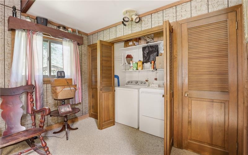 173 East Fairway Road, Central City, 15926, 2 Bedrooms Bedrooms, 6 Rooms Rooms,2 BathroomsBathrooms,Residential,For Sale,East Fairway Road,1766002