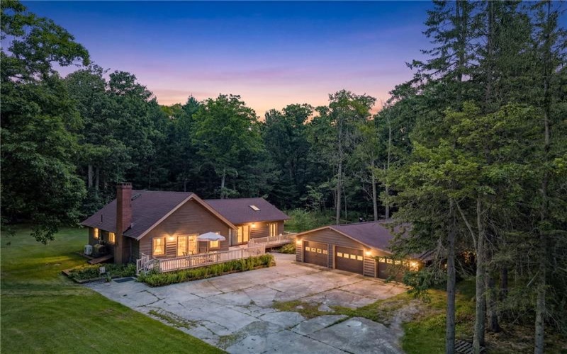 173 East Fairway Road, Central City, 15926, 2 Bedrooms Bedrooms, 6 Rooms Rooms,2 BathroomsBathrooms,Residential,For Sale,East Fairway Road,1766002