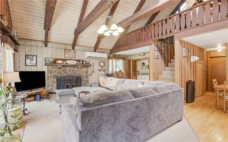 173 East Fairway Road, Central City, 15926, 2 Bedrooms Bedrooms, 6 Rooms Rooms,2 BathroomsBathrooms,Residential,For Sale,East Fairway Road,1766002