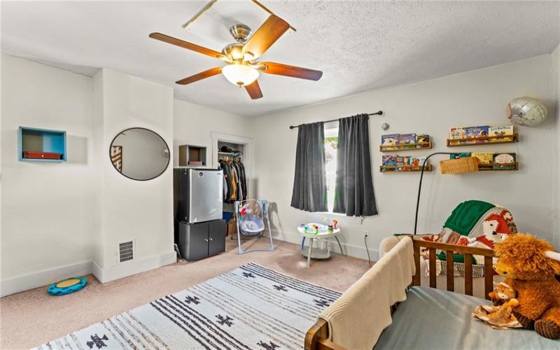 259 Cherry Ave, Houston, 15342, 2 Bedrooms Bedrooms, 6 Rooms Rooms,1 BathroomBathrooms,Residential,For Sale,Cherry Ave,1767478