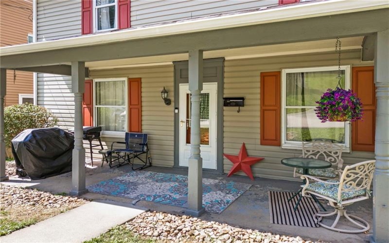 259 Cherry Ave, Houston, 15342, 2 Bedrooms Bedrooms, 6 Rooms Rooms,1 BathroomBathrooms,Residential,For Sale,Cherry Ave,1767478