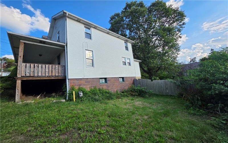 624 Front St, Brownsville, 15417, 3 Bedrooms Bedrooms, 6 Rooms Rooms,1 BathroomBathrooms,Residential,For Sale,Front St,1766041