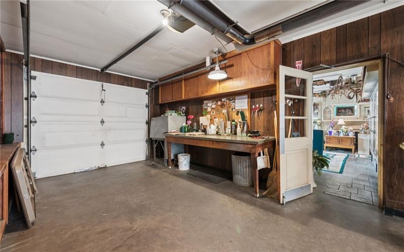305-307 S 6TH ST, WEST NEWTON, 15089, ,Commercial-industrial-business,For Sale,S 6TH ST,1766044