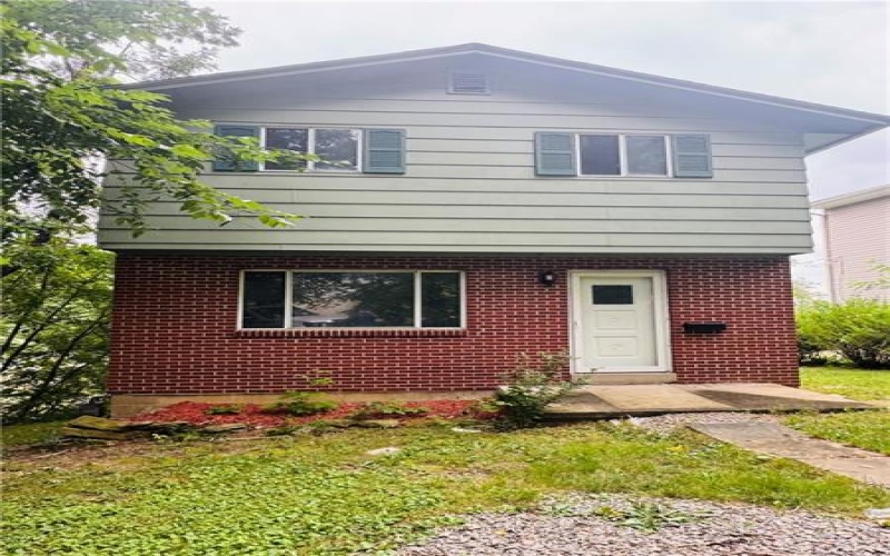 2108 2nd St, Connellsville, 15425, 3 Bedrooms Bedrooms, ,1.1 BathroomsBathrooms,Residential,For Sale,2nd St,1767498
