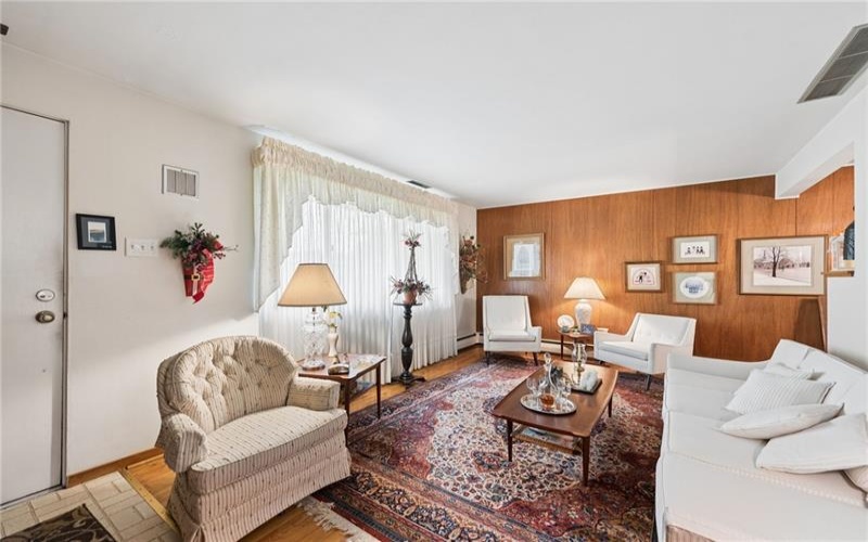 220 VERNON AVE, Belle Vernon, 15012, 3 Bedrooms Bedrooms, ,1.1 BathroomsBathrooms,Residential,For Sale,VERNON AVE,1766045