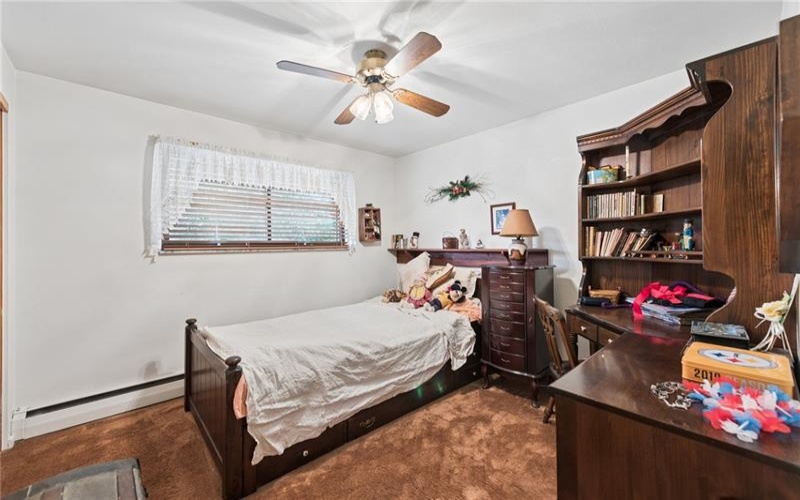 220 VERNON AVE, Belle Vernon, 15012, 3 Bedrooms Bedrooms, ,1.1 BathroomsBathrooms,Residential,For Sale,VERNON AVE,1766045