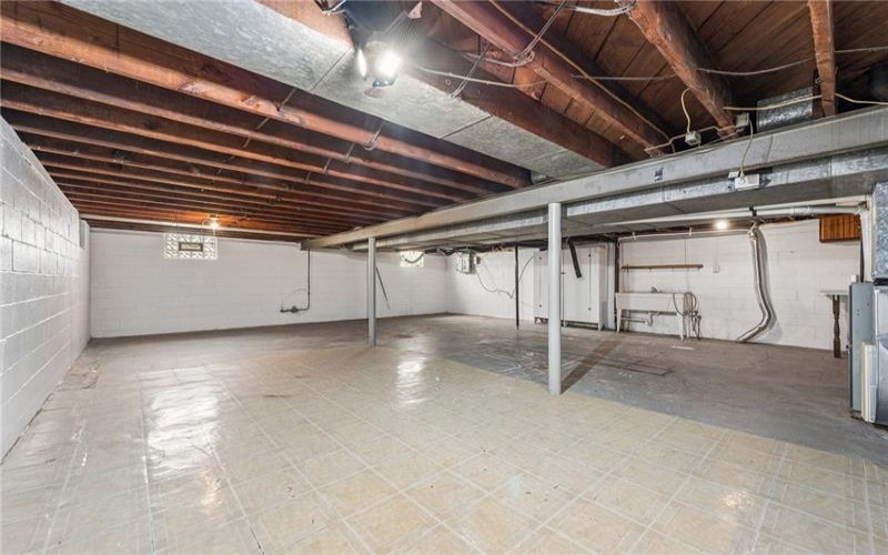 300 Pershing Dr, New Kensington, 15068, 3 Bedroom Bedrooms, ,2 BathroomBathrooms,Residential,For Sale,Pershing Dr,1766063