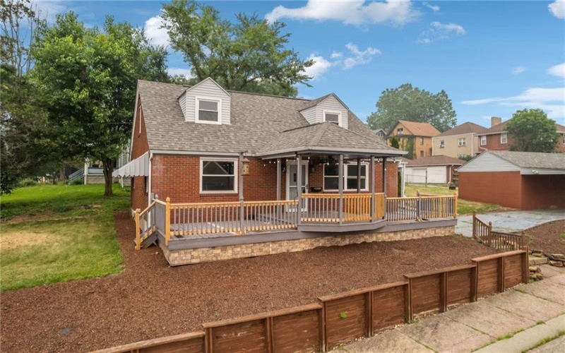 300 Pershing Dr, New Kensington, 15068, 3 Bedroom Bedrooms, ,2 BathroomBathrooms,Residential,For Sale,Pershing Dr,1766063