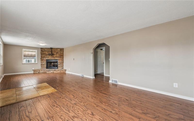 300 Pershing Dr, New Kensington, 15068, 3 Bedroom Bedrooms, ,2 BathroomBathrooms,Residential,For Sale,Pershing Dr,1766063