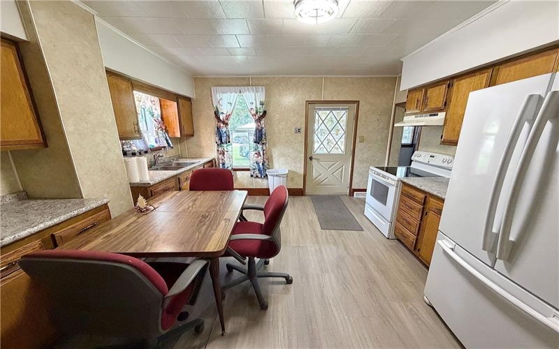 561 Chestnut Ridge Rd, Latrobe, 15650, 2 Bedroom Bedrooms, 5 Room Rooms,1 BathroomBathrooms,Residential,For Sale,Chestnut Ridge Rd,1767528