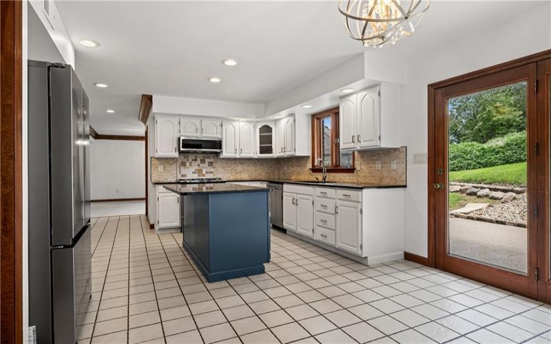 101 Park Lane, Murrysville, 15668, 4 Bedrooms Bedrooms, 12 Rooms Rooms,3.1 BathroomsBathrooms,Residential,For Sale,Park Lane,1767542