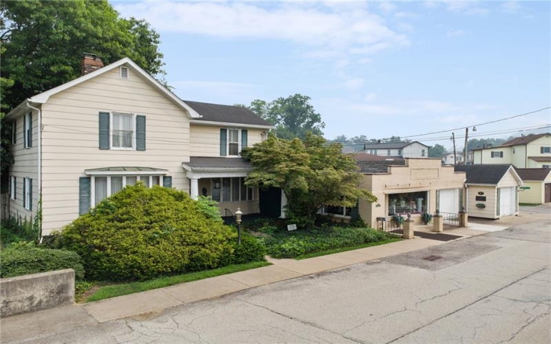 305-307 S 6TH ST, WEST NEWTON, 15089, 3 Bedroom Bedrooms, ,2 BathroomBathrooms,Residential,For Sale,S 6TH ST,1766090