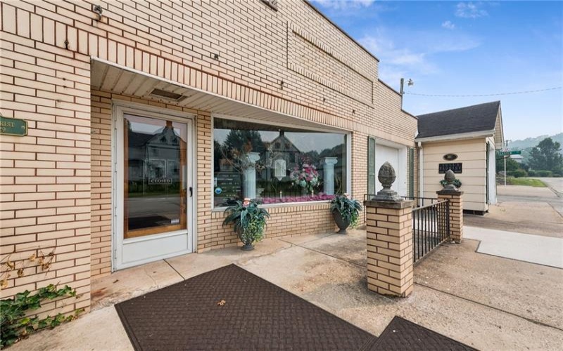 305-307 S 6TH ST, WEST NEWTON, 15089, 3 Bedroom Bedrooms, ,2 BathroomBathrooms,Residential,For Sale,S 6TH ST,1766090