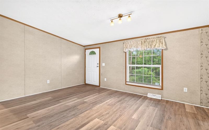716 Hamilton AVENUE, Rostraver Township, 15012, 3 Bedroom Bedrooms, ,2 BathroomBathrooms,Residential,For Sale,Hamilton,1766093