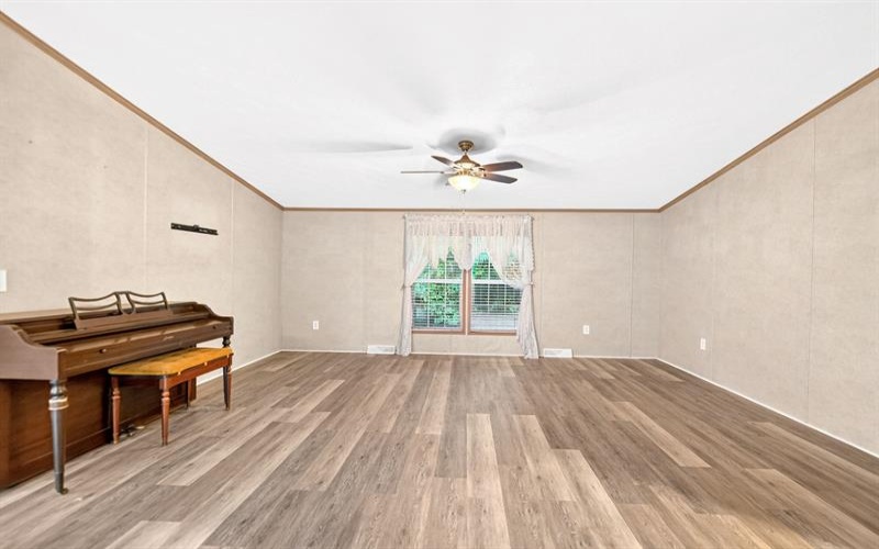 716 Hamilton AVENUE, Rostraver Township, 15012, 3 Bedroom Bedrooms, ,2 BathroomBathrooms,Residential,For Sale,Hamilton,1766093