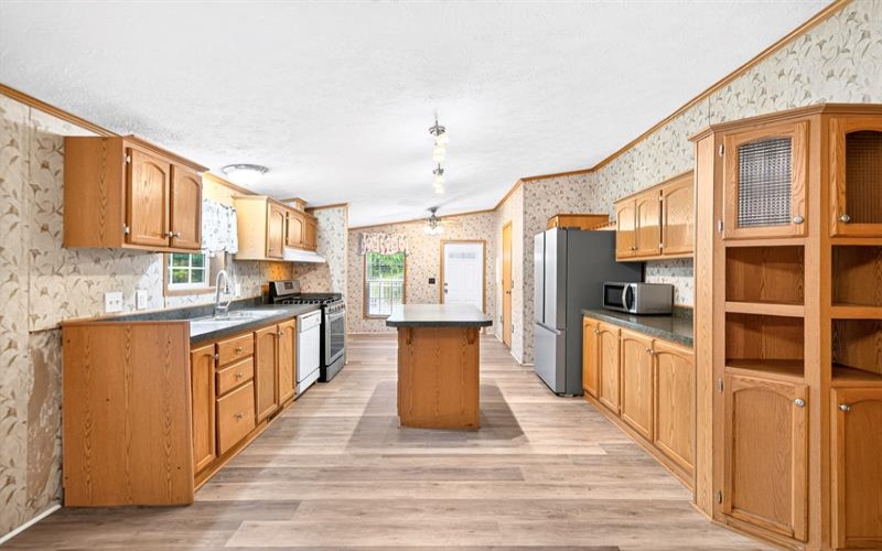 716 Hamilton AVENUE, Rostraver Township, 15012, 3 Bedroom Bedrooms, ,2 BathroomBathrooms,Residential,For Sale,Hamilton,1766093