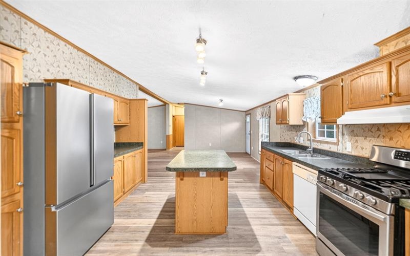 716 Hamilton AVENUE, Rostraver Township, 15012, 3 Bedroom Bedrooms, ,2 BathroomBathrooms,Residential,For Sale,Hamilton,1766093