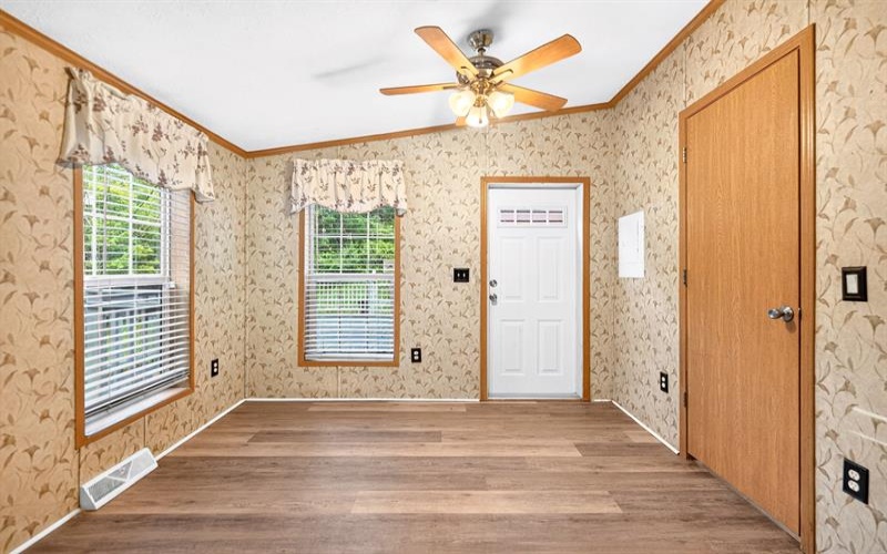 716 Hamilton AVENUE, Rostraver Township, 15012, 3 Bedroom Bedrooms, ,2 BathroomBathrooms,Residential,For Sale,Hamilton,1766093