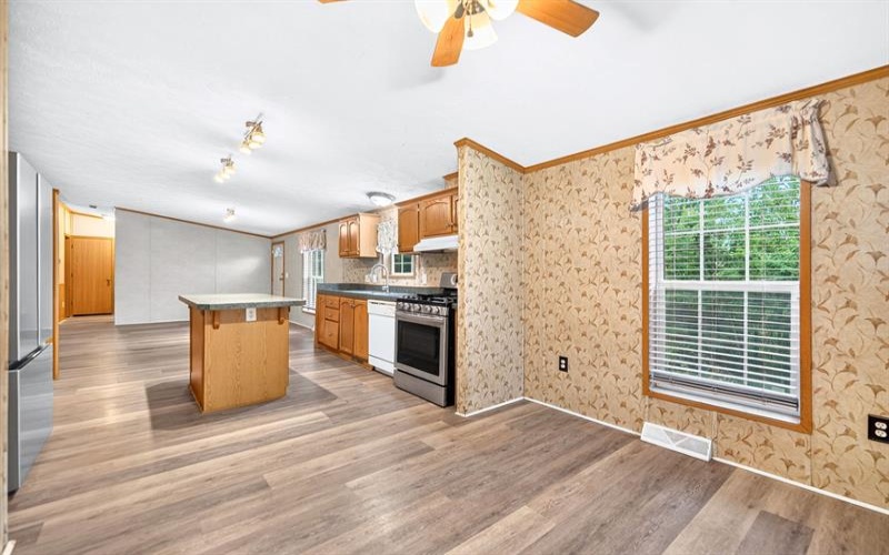 716 Hamilton AVENUE, Rostraver Township, 15012, 3 Bedroom Bedrooms, ,2 BathroomBathrooms,Residential,For Sale,Hamilton,1766093