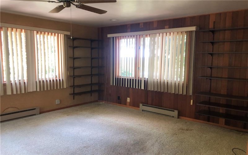 63 ROOSEVELT DR, Uniontown, 15401, 2 Bedrooms Bedrooms, 11 Rooms Rooms,3 BathroomsBathrooms,Residential,For Sale,ROOSEVELT DR,1767602