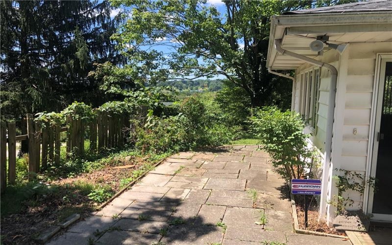 63 ROOSEVELT DR, Uniontown, 15401, 2 Bedrooms Bedrooms, 11 Rooms Rooms,3 BathroomsBathrooms,Residential,For Sale,ROOSEVELT DR,1767602