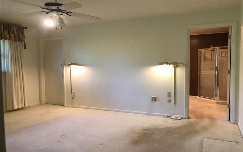 63 ROOSEVELT DR, Uniontown, 15401, 2 Bedrooms Bedrooms, 11 Rooms Rooms,3 BathroomsBathrooms,Residential,For Sale,ROOSEVELT DR,1767602