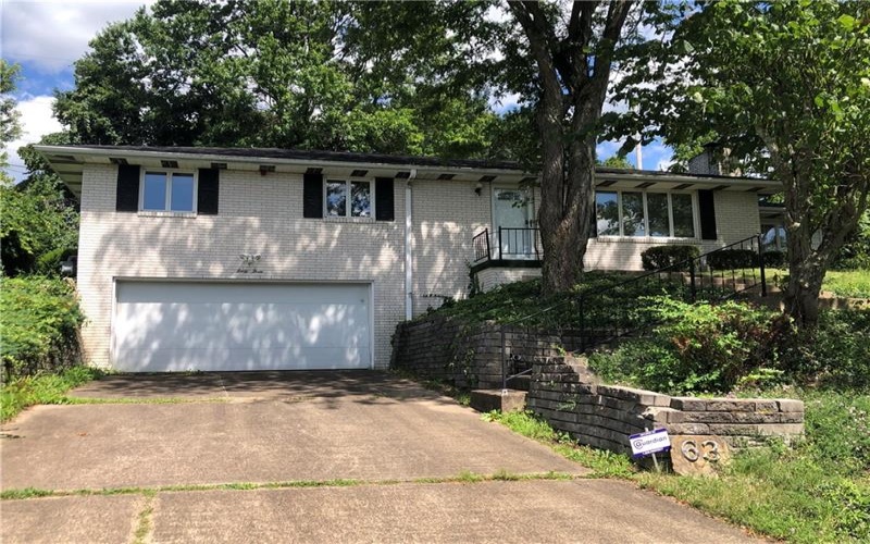 63 ROOSEVELT DR, Uniontown, 15401, 2 Bedrooms Bedrooms, 11 Rooms Rooms,3 BathroomsBathrooms,Residential,For Sale,ROOSEVELT DR,1767602