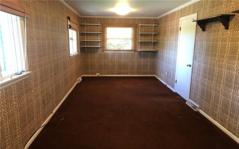 63 ROOSEVELT DR, Uniontown, 15401, 2 Bedrooms Bedrooms, 11 Rooms Rooms,3 BathroomsBathrooms,Residential,For Sale,ROOSEVELT DR,1767602
