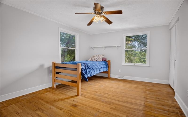905 Bebout Rd, Venetia, 15367, 4 Bedrooms Bedrooms, 8 Rooms Rooms,2.1 BathroomsBathrooms,Residential,For Sale,Bebout Rd,1766198