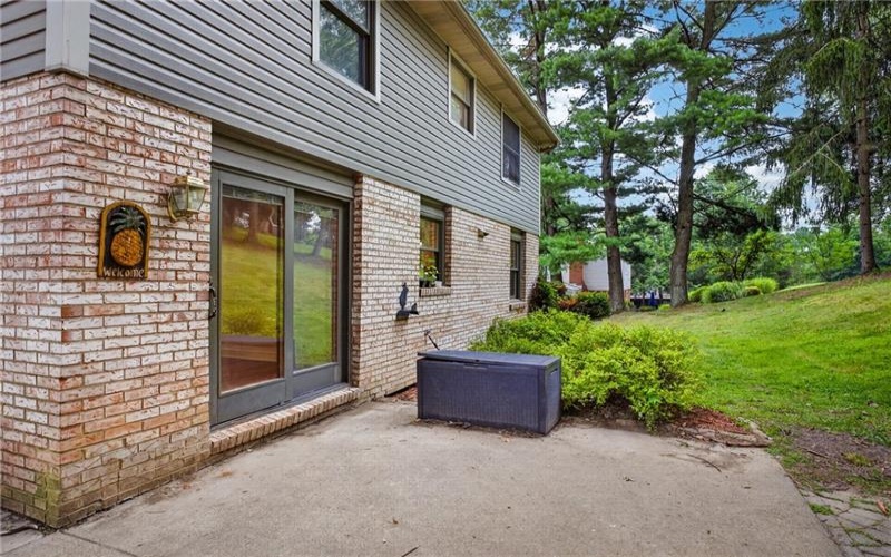 905 Bebout Rd, Venetia, 15367, 4 Bedrooms Bedrooms, 8 Rooms Rooms,2.1 BathroomsBathrooms,Residential,For Sale,Bebout Rd,1766198