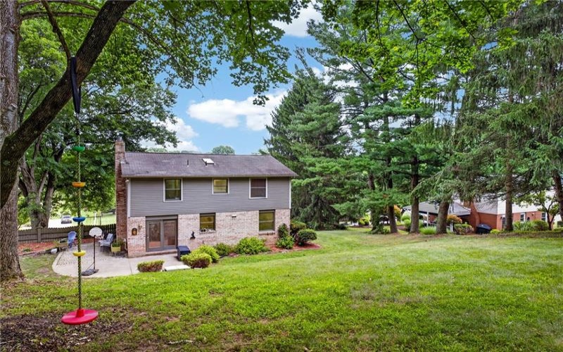 905 Bebout Rd, Venetia, 15367, 4 Bedrooms Bedrooms, 8 Rooms Rooms,2.1 BathroomsBathrooms,Residential,For Sale,Bebout Rd,1766198