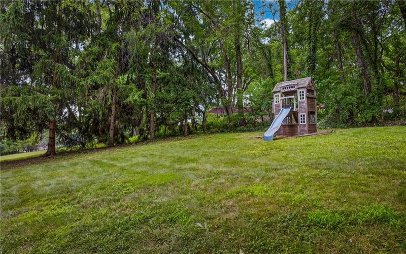 905 Bebout Rd, Venetia, 15367, 4 Bedrooms Bedrooms, 8 Rooms Rooms,2.1 BathroomsBathrooms,Residential,For Sale,Bebout Rd,1766198