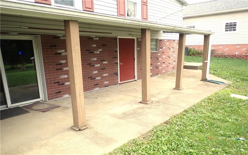 170 CLUB YORK ROAD, UNIONTOWN, 15401, 3 Bedrooms Bedrooms, ,2 BathroomsBathrooms,Residential,For Sale,CLUB YORK ROAD,1766219