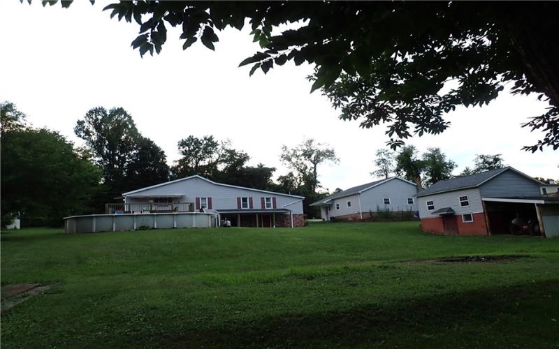 170 CLUB YORK ROAD, UNIONTOWN, 15401, 3 Bedrooms Bedrooms, ,2 BathroomsBathrooms,Residential,For Sale,CLUB YORK ROAD,1766219