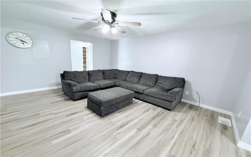 615 Pala Ave, Fairbank, 15435, 3 Bedrooms Bedrooms, 7 Rooms Rooms,1 BathroomBathrooms,Residential,For Sale,Pala Ave,1767622