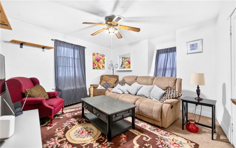 402 Gilmore Ave, Trafford, 15085, ,Multi-unit,For Sale,Gilmore Ave,1766232