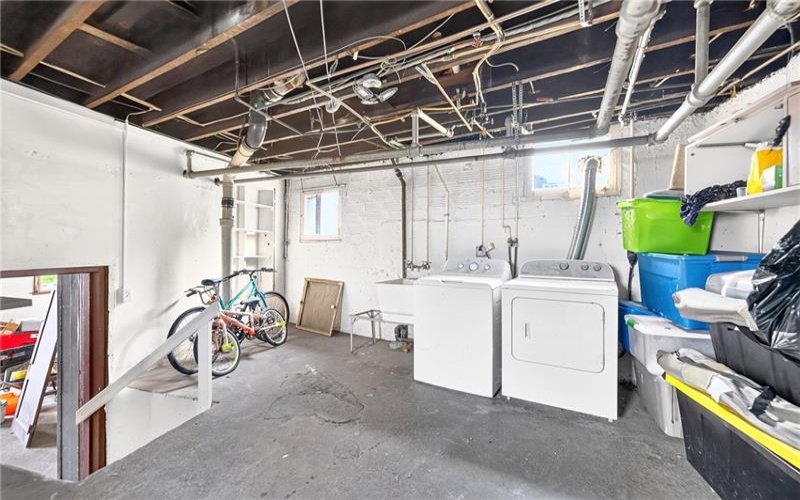 402 Gilmore Ave, Trafford, 15085, ,Multi-unit,For Sale,Gilmore Ave,1766232