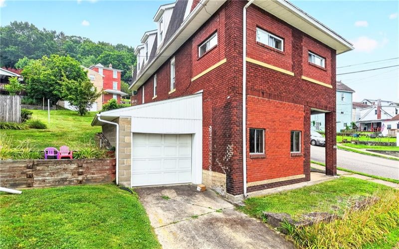 402 Gilmore Ave, Trafford, 15085, ,Multi-unit,For Sale,Gilmore Ave,1766232