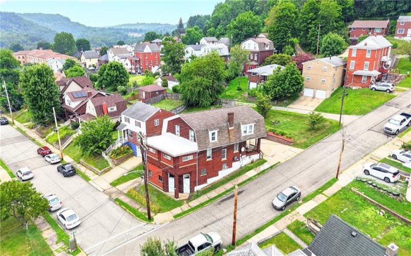 402 Gilmore Ave, Trafford, 15085, ,Multi-unit,For Sale,Gilmore Ave,1766232