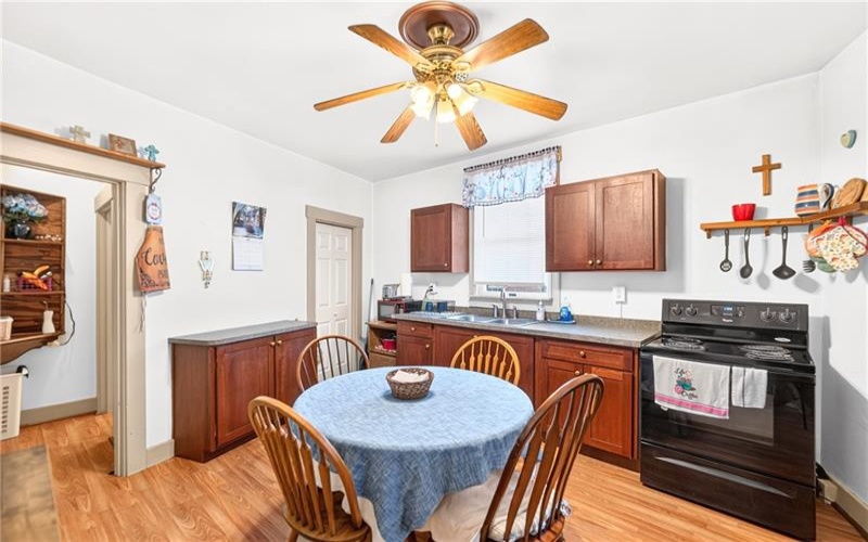 402 Gilmore Ave, Trafford, 15085, ,Multi-unit,For Sale,Gilmore Ave,1766232