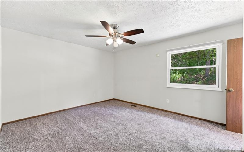 517 Hull Run Rd, Waynesburg, 15370, 3 Bedrooms Bedrooms, ,2.1 BathroomsBathrooms,Residential,For Sale,Hull Run Rd,1766245
